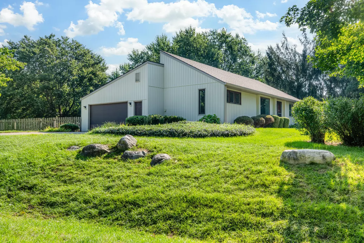 Berrien Springs, MI 49103,5027 E Bluffview Drive