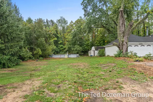 Holland, MI 49424,1632 W Lakewood Boulevard