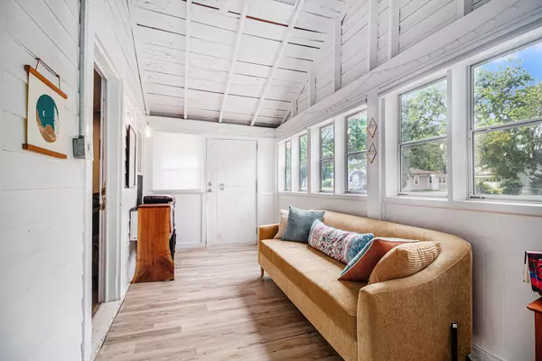 Ypsilanti, MI 48198,238 N Prospect Road