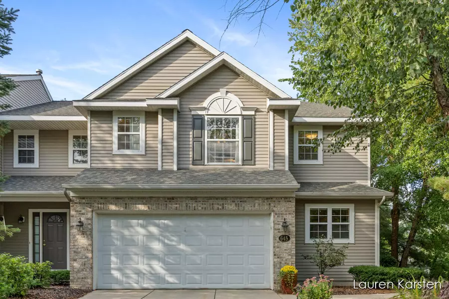 645 Abbey Mill SE Drive, Ada, MI 49301