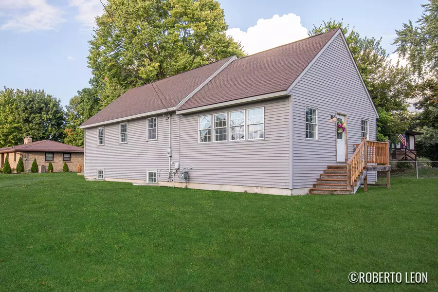 3994 Canal SW Avenue, Grandville, MI 49418