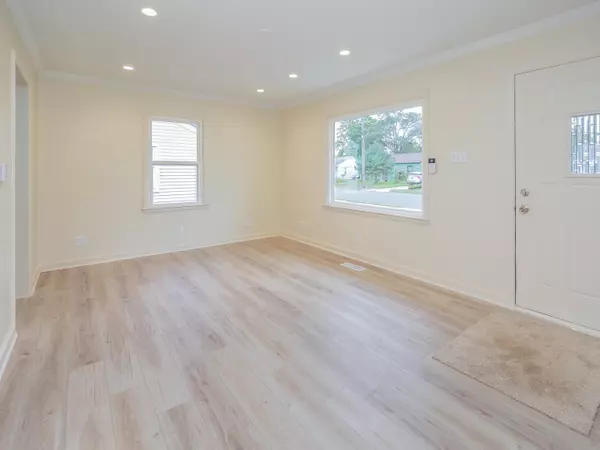 Battle Creek, MI 49037,180 N Woodlawn Avenue