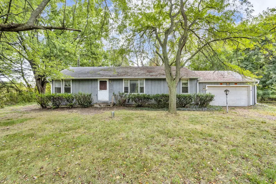21350 Junction Road, Bellevue, MI 49021