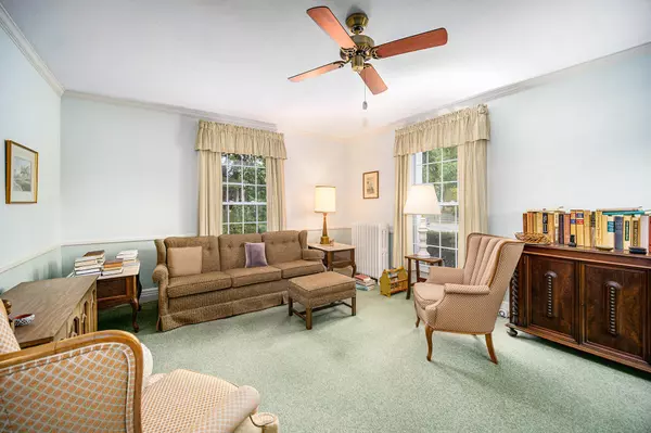 Saline, MI 48176,305 E Michigan Avenue