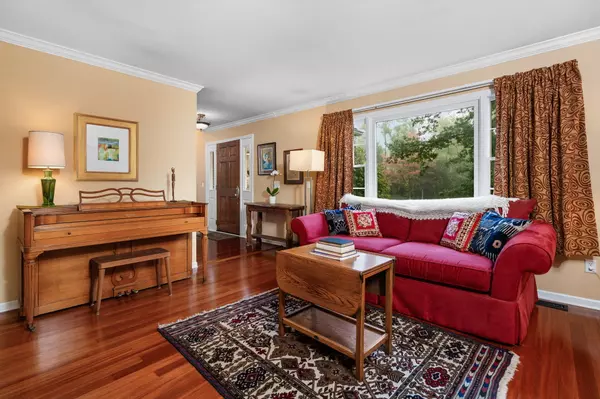 Ann Arbor, MI 48103,922 Pauline Boulevard