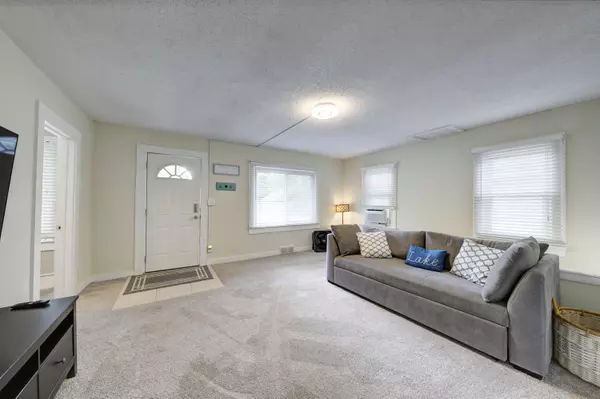 Pinckney, MI 48169,9487 Huron Street