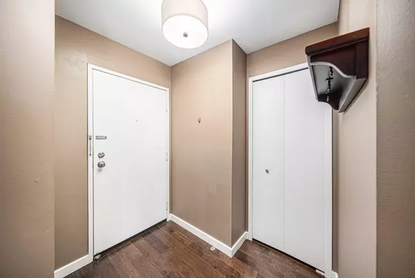 Ann Arbor, MI 48104,2221 S Huron Parkway #3