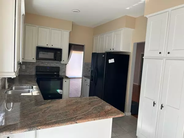 Novi, MI 48377,30831 Palmer Drive