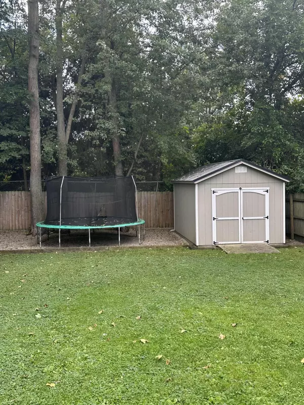 Hillsdale, MI 49242,32 Garden Street