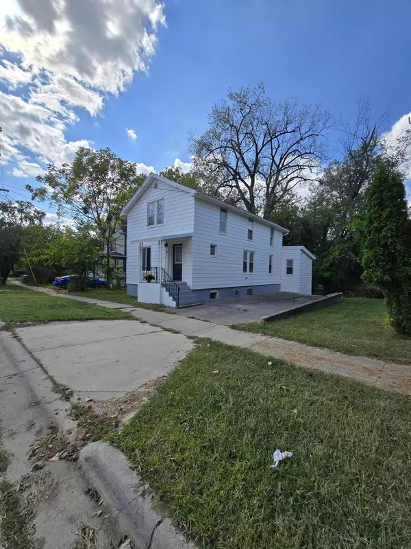 Hillsdale, MI 49242,64 Union Street