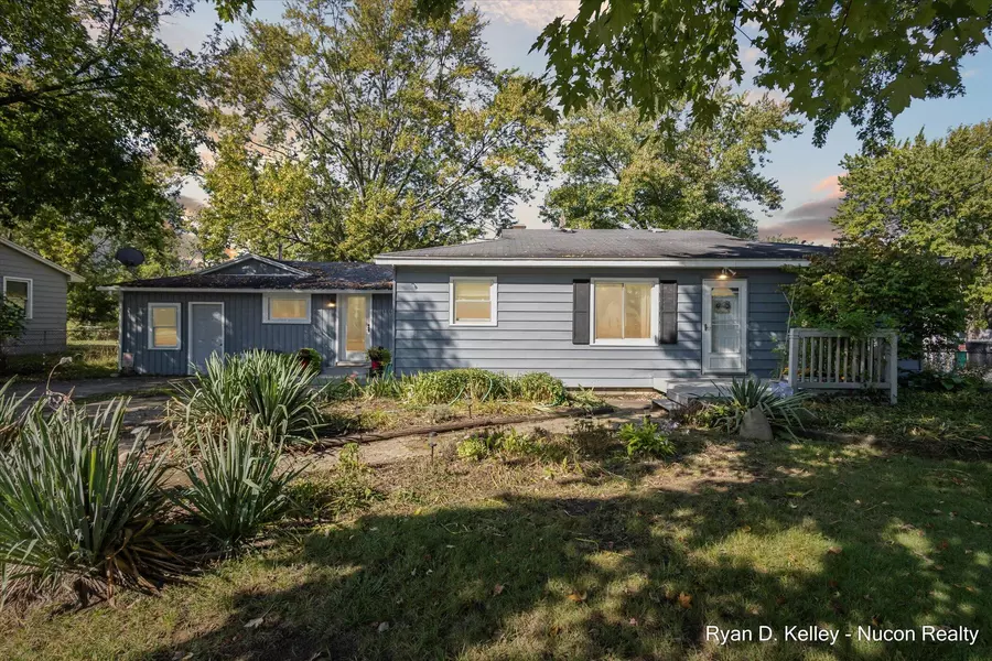 6655 College SE Avenue, Grand Rapids, MI 49548
