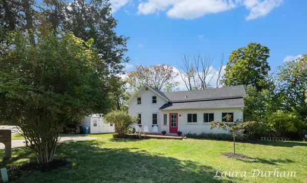 Saugatuck, MI 49453,510 S Maple Street