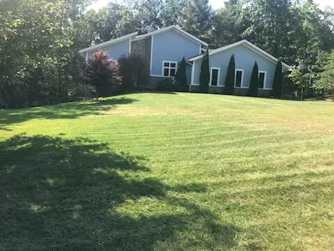 10456 Oak Shore Dr. Drive, South Lyon, MI 48178
