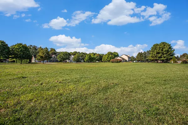 Vicksburg, MI 49097,908 Maple Meadows Avenue