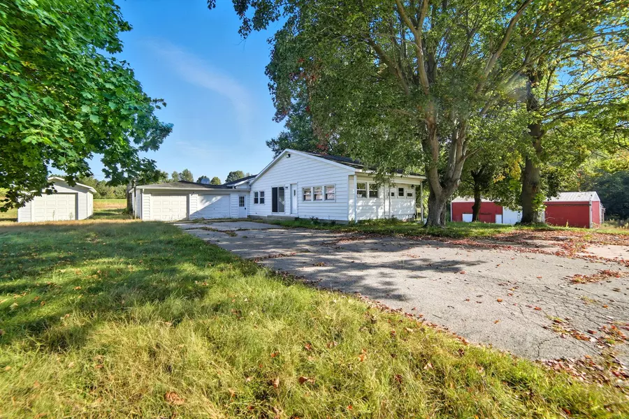 3350 Fighter Road, Hastings, MI 49058