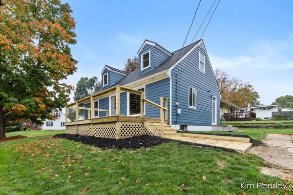 Rockford, MI 49341,273 Summit NE Avenue