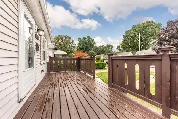 Redford, MI 48240,19754 Negaunee