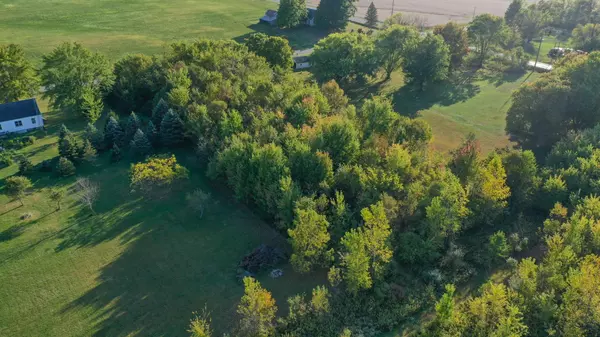 Three Oaks, MI 49128,W Elm Valley Road