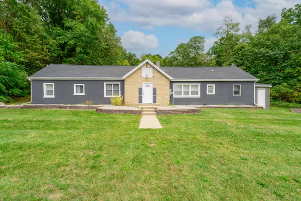 Plainwell, MI 49080,10150 N Riverview Drive