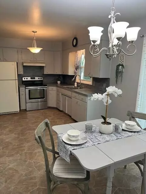 Norton Shores, MI 49441,4666 Heinicke Street