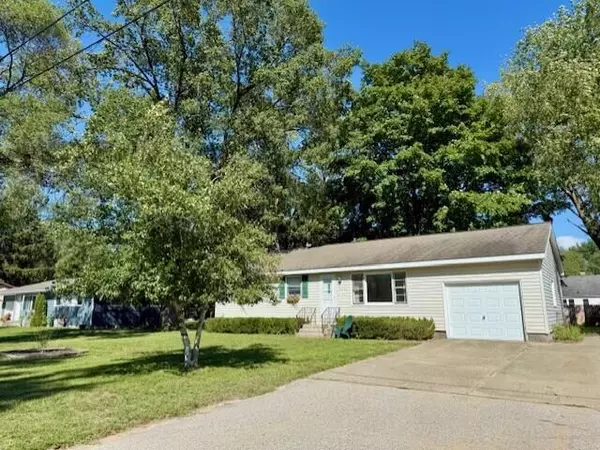 4666 Heinicke Street, Norton Shores, MI 49441