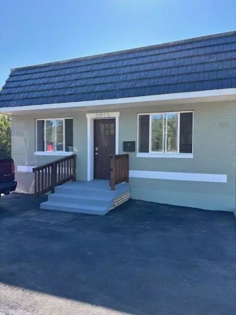 Rochester Hills, MI 48309,3915 W Auburn Road