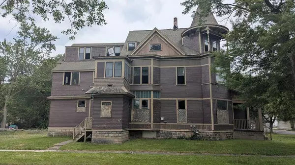 Kalamazoo, MI 49007,836 W North Street