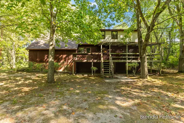 Holland, MI 49424,3681 N 160th Avenue