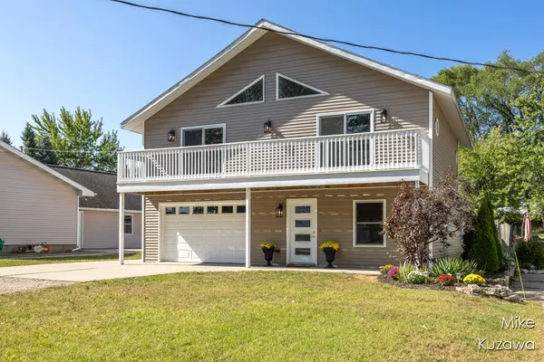 Ferrysburg, MI 49409,517 Pine Street