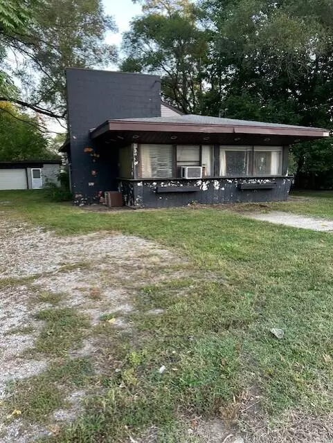 New Buffalo, MI 49117,300 E Buffalo Street