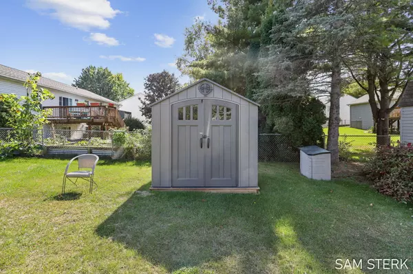 Allendale, MI 49401,11421 Cameron Avenue