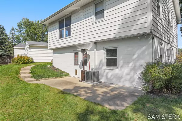 Wyoming, MI 49519,3817 Taft SW Avenue