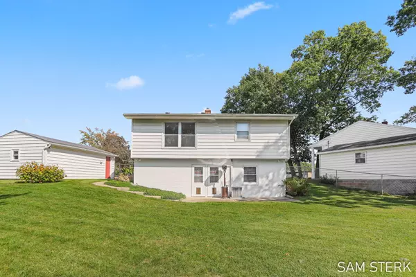 Wyoming, MI 49519,3817 Taft SW Avenue