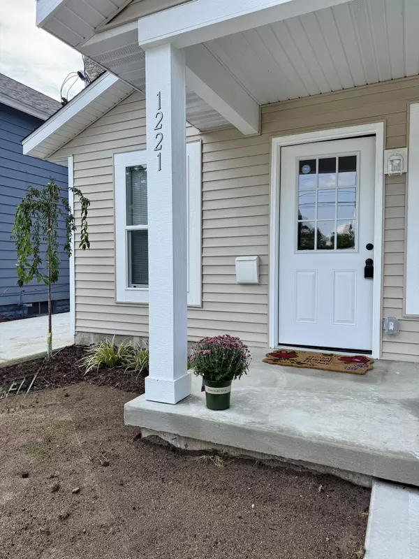 Muskegon, MI 49441,1221 Sanford Street