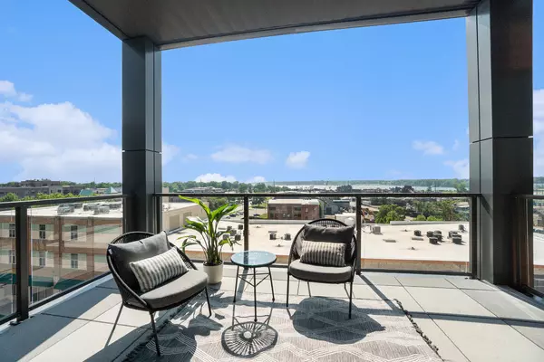 Holland, MI 49423,159 S River Avenue #504