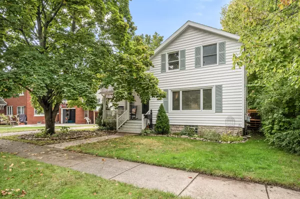 414 N Jefferson Street, Lowell, MI 49331