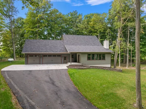 Berrien Center, MI 49102,8806 Lakewood Trail