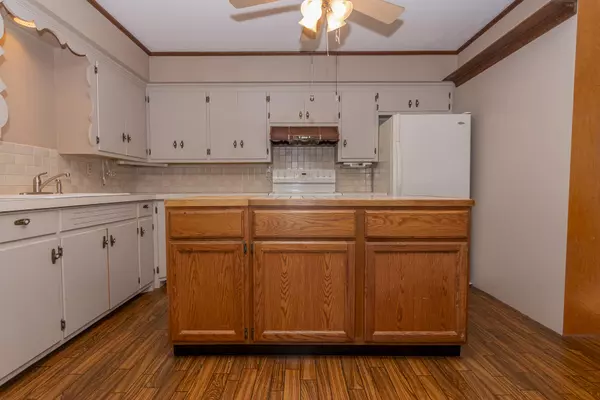 Plainwell, MI 49080,659 Benhoy Street