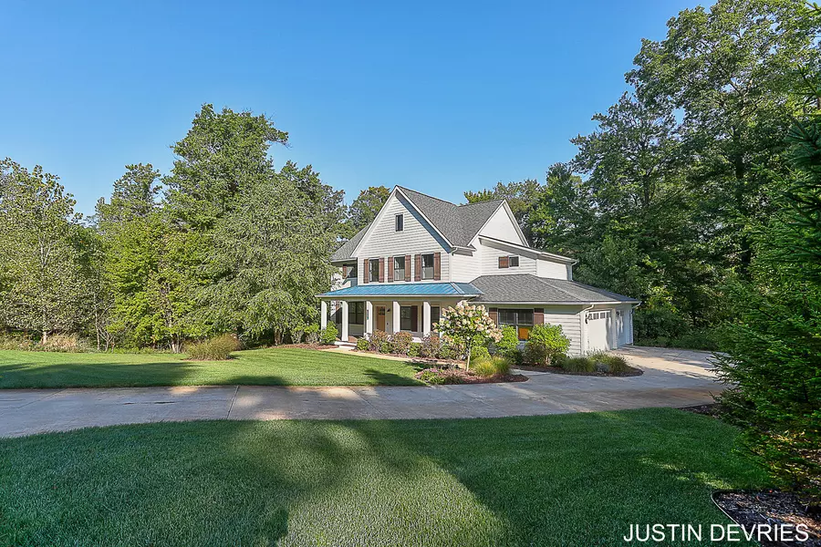 7927 Anchorage Drive, Caledonia, MI 49316