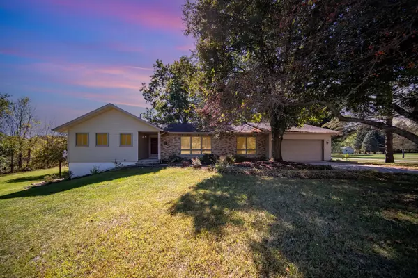 6109 Saline-Waterworks Road, Saline, MI 48176