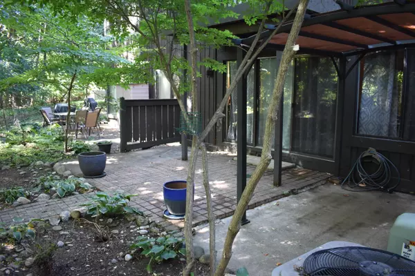 Kalamazoo, MI 49006,113 Inverness Court C