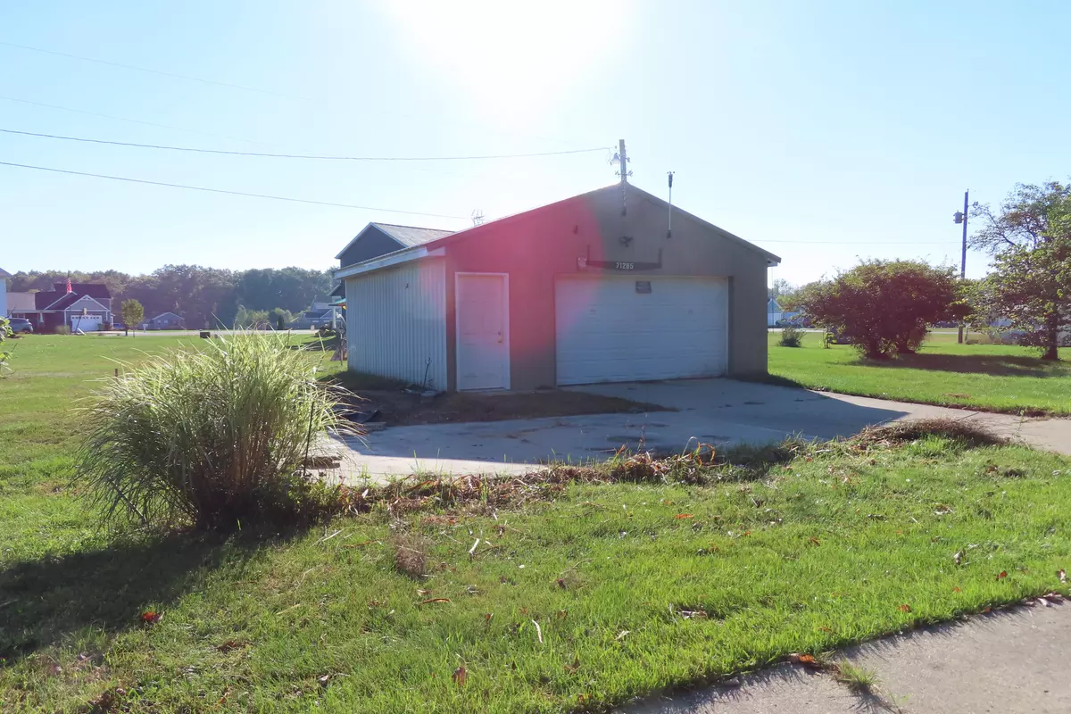 Edwardsburg, MI 49112,71285 Five Points Road