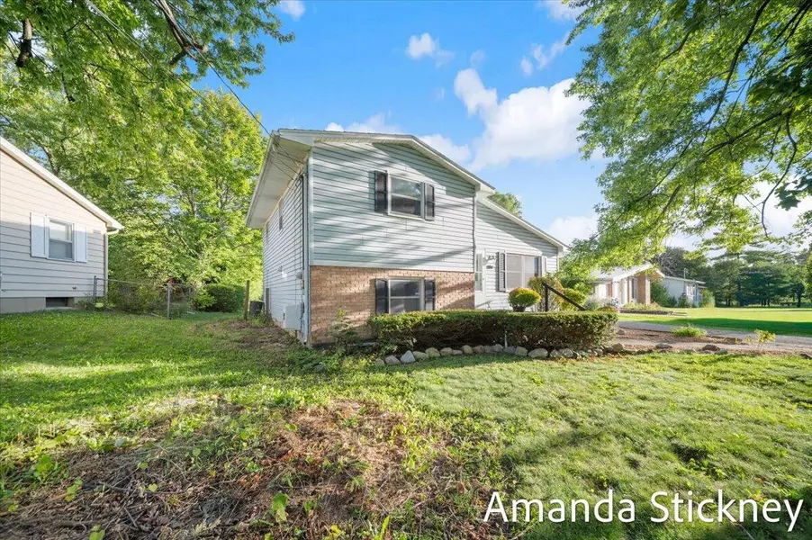 2714 Colton SE Avenue, Grand Rapids, MI 49506