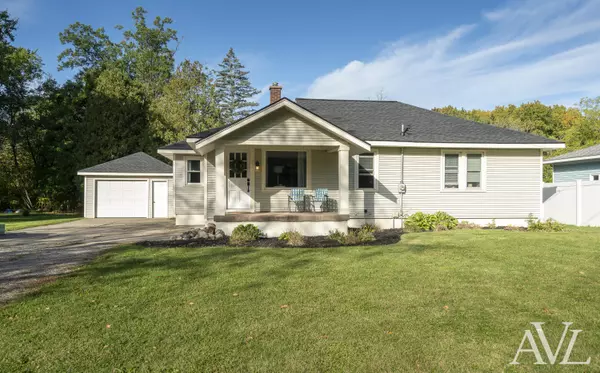 95 Cummings SW Avenue, Grand Rapids, MI 49534