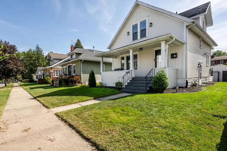 828 Wolcott Avenue, St. Joseph, MI 49085