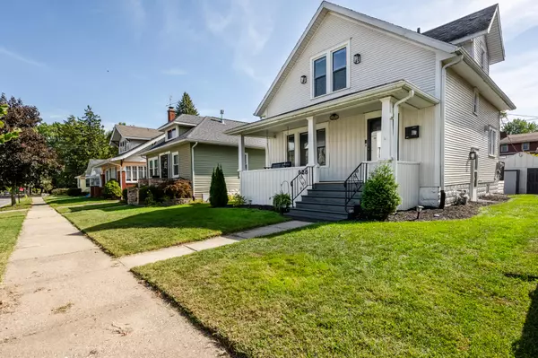 828 Wolcott Avenue, St. Joseph, MI 49085