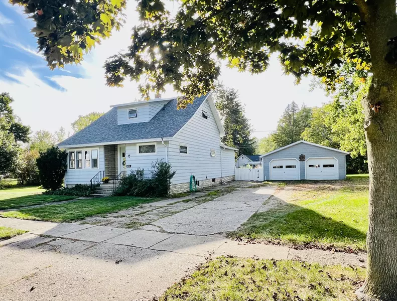 402 N 4th Street, Sturgis, MI 49091
