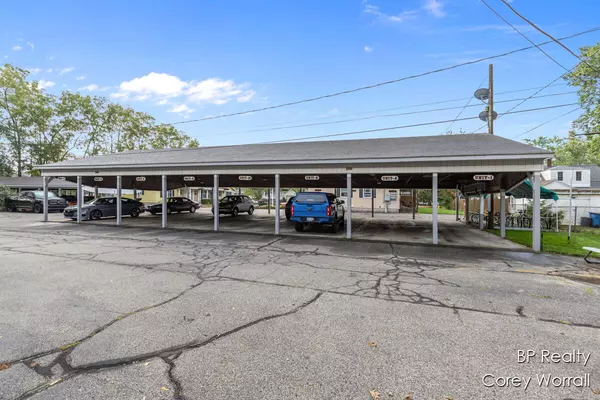 Holland, MI 49423,199 E 34th Street #10