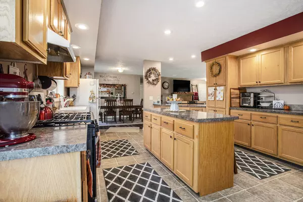 Bronson, MI 49028,912 W Colon Road