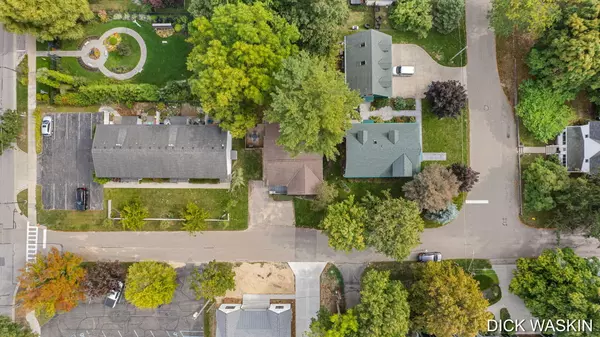 Douglas, MI 49406,43 Ellis Street